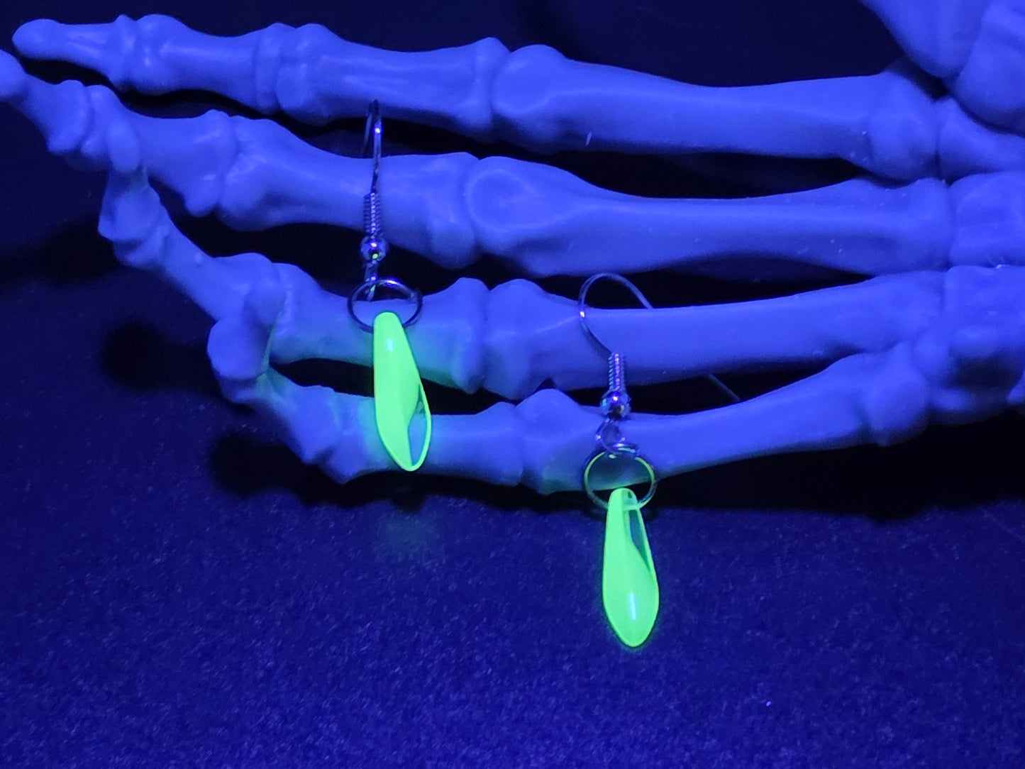 Dainty Uranium Glass Drop Earrings Givre Drop 5