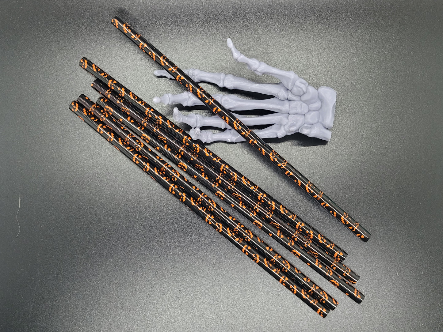 Black Pumpkins 9 in Reusable Plastic Tumbler Straw