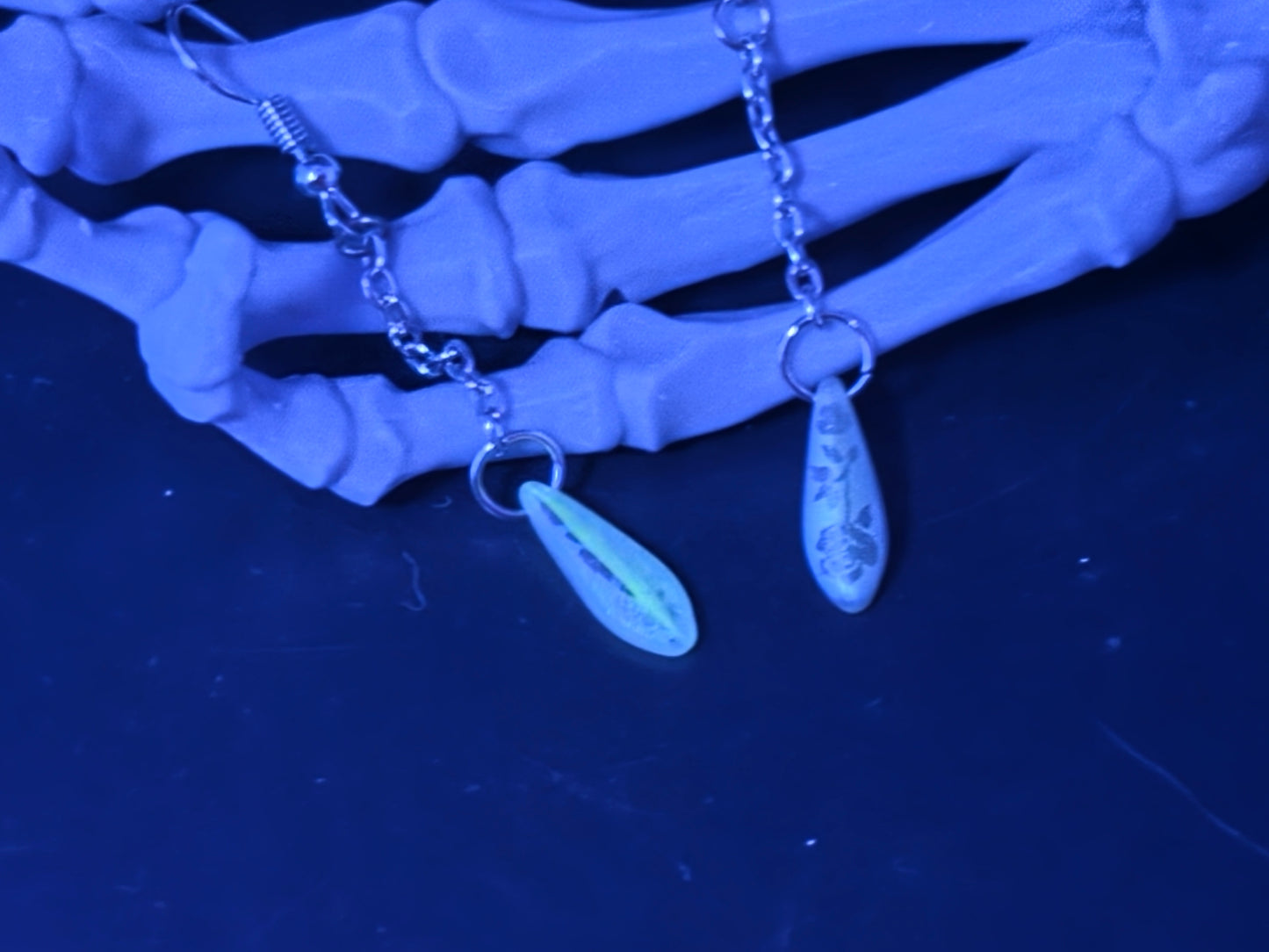 Dainty Uranium Glass Drop Earrings Chain Etched Roses Drop 8