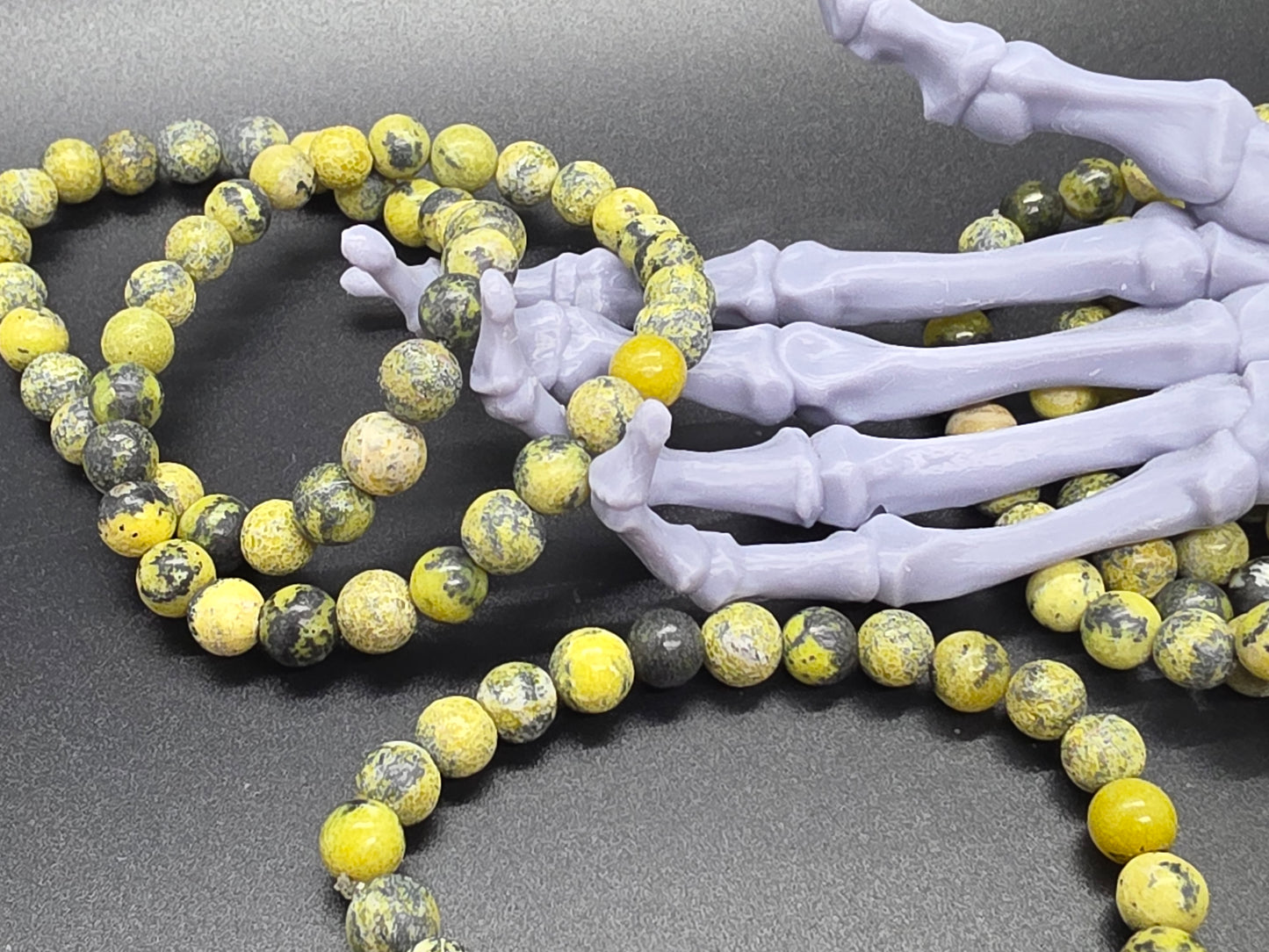 7.5 inch 8mn Stretch Bracelet Serpentine