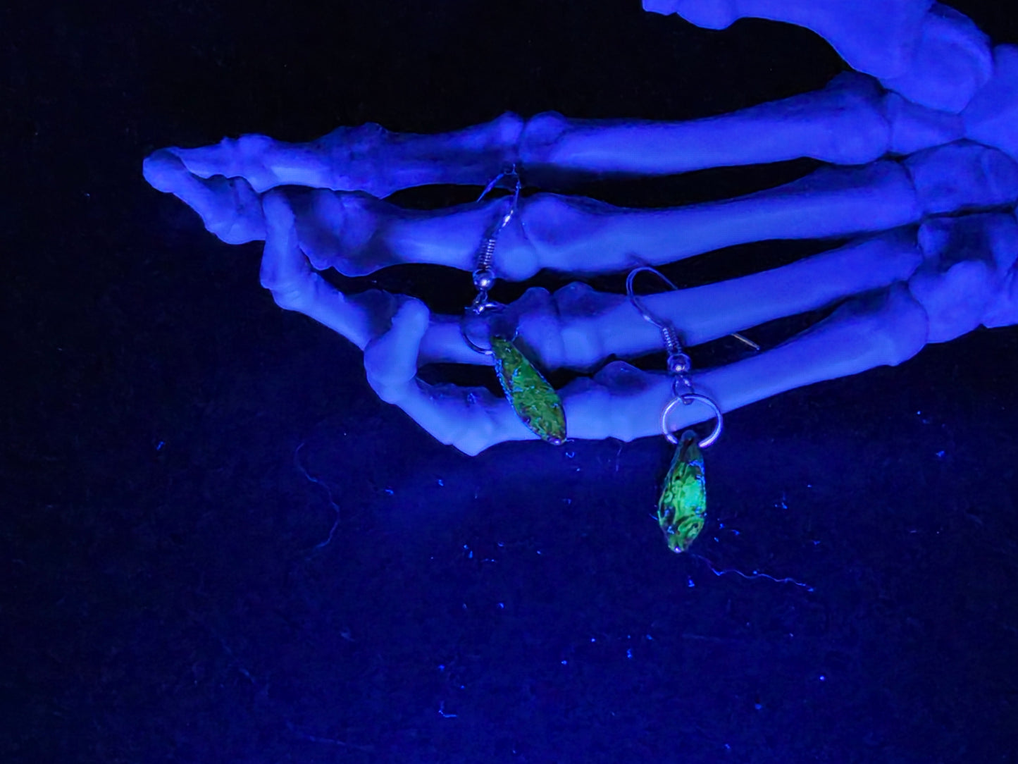 Dainty Uranium Glass Drop Earrings Picasso Drop 7