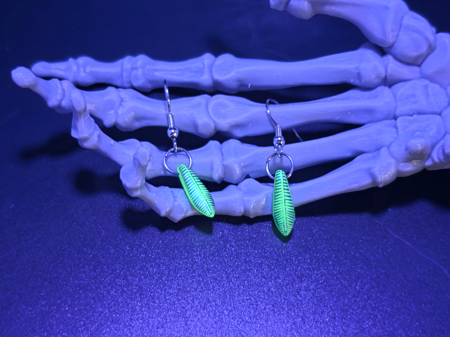 Dainty Uranium Glass Drop Earrings Etched Feather Drop 9