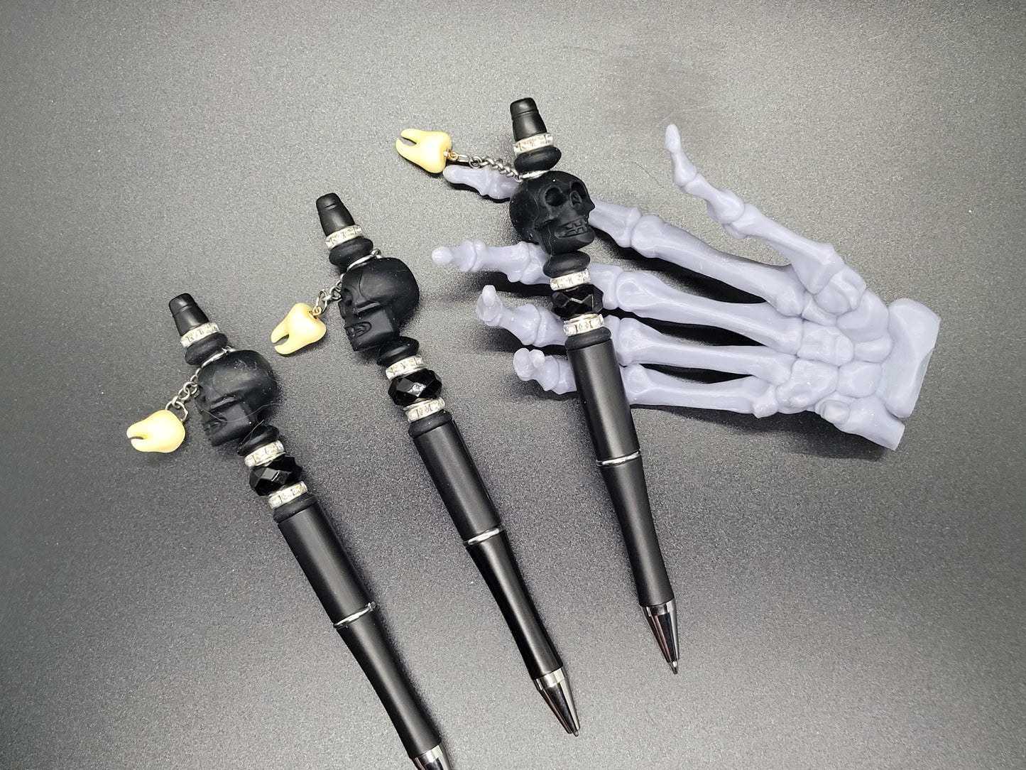 Black Tooth Skull Beaded Pen