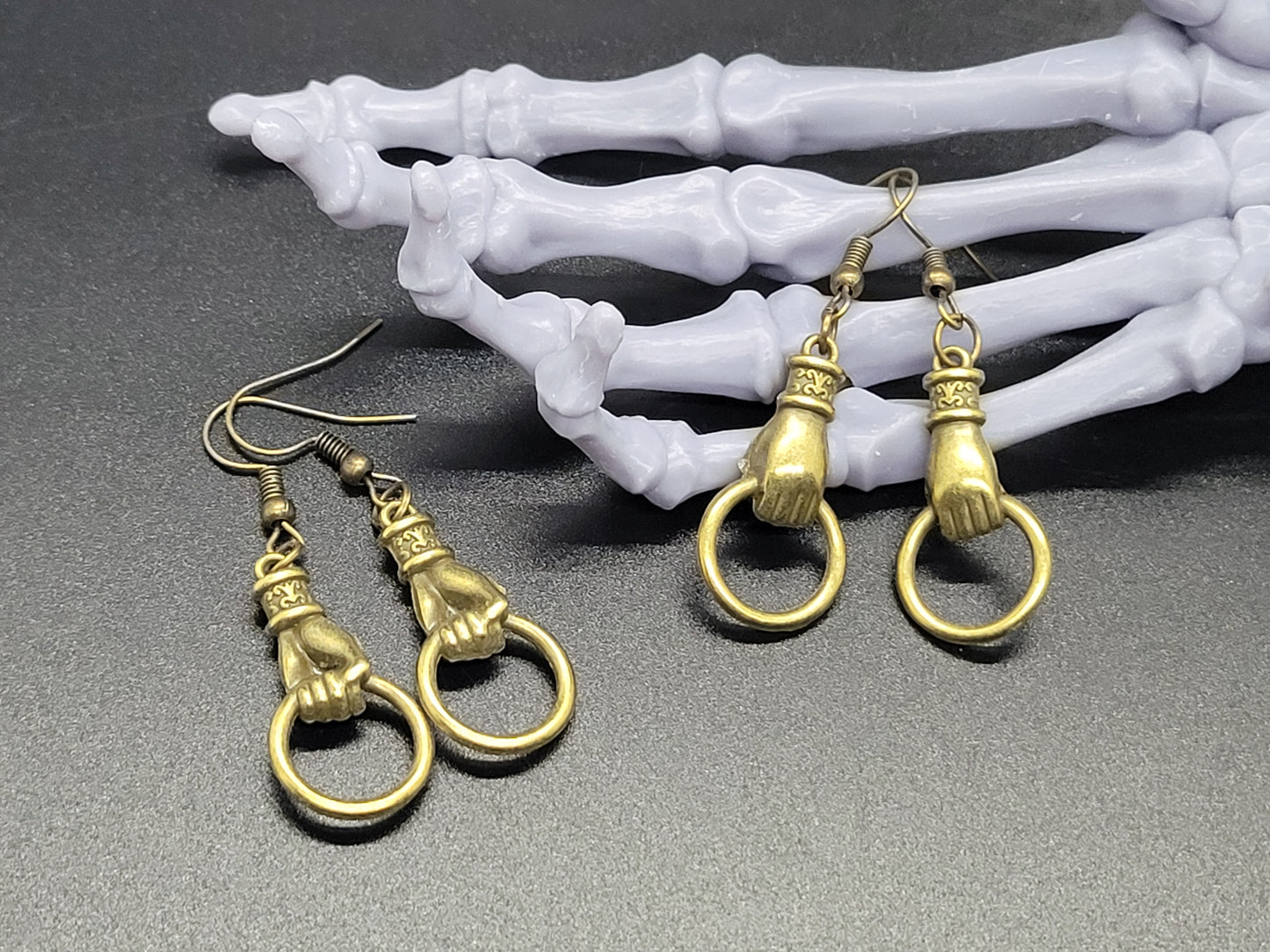 Victorian Ladies Hand Metal Earrings Valloween