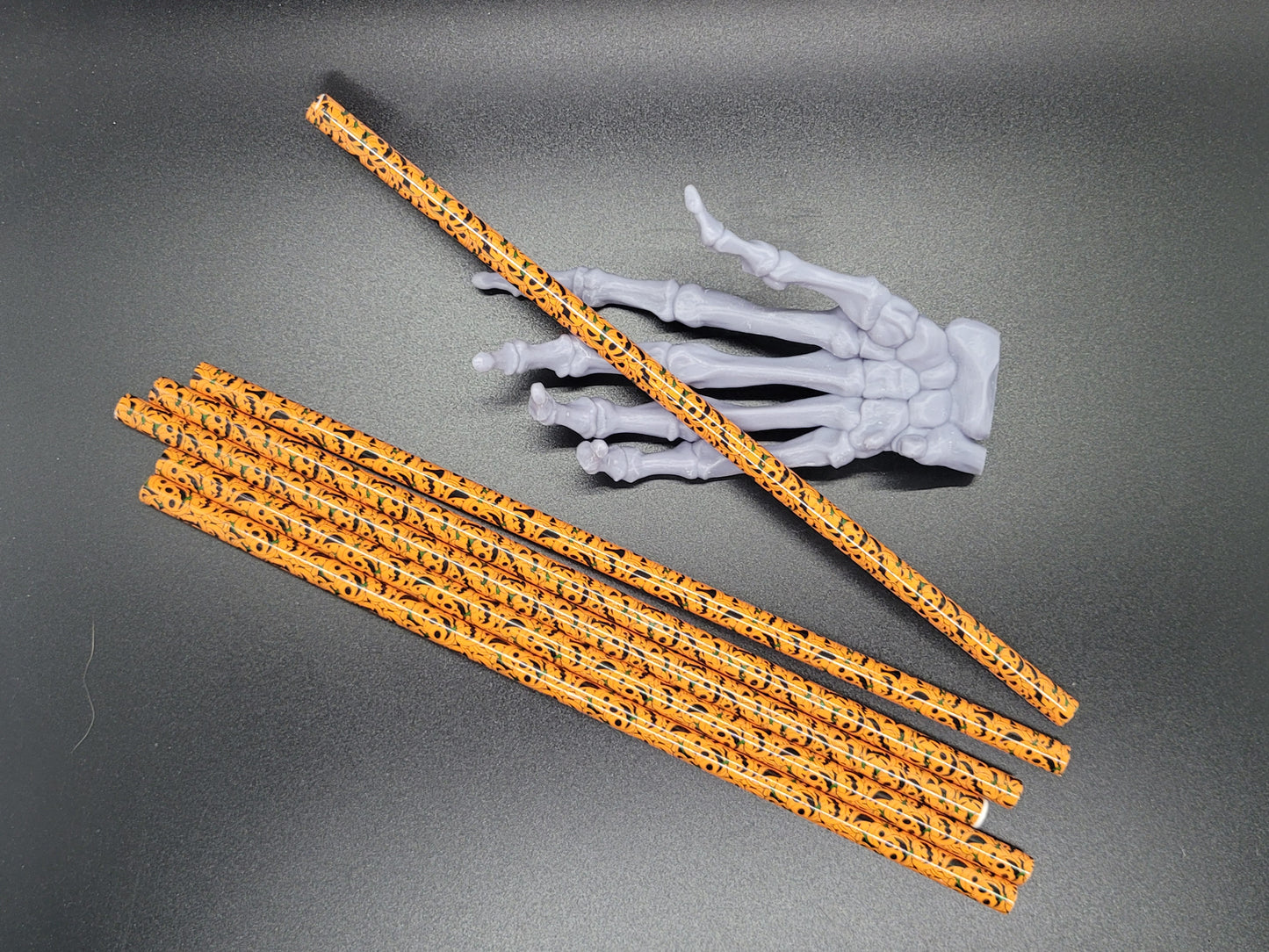 Orange Pumpkins 9 in Reusable Plastic Tumbler Straw